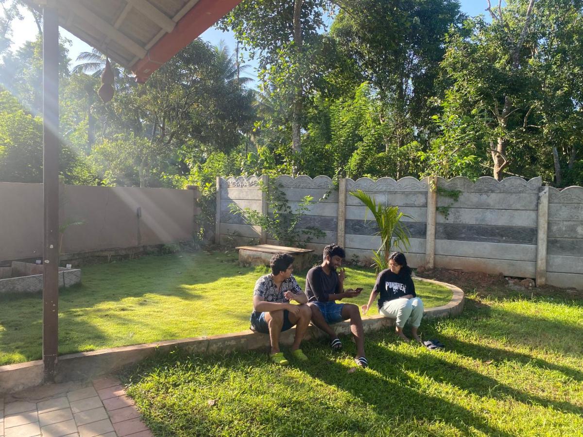 Greenhouse Homestay Siddapura  Exterior photo