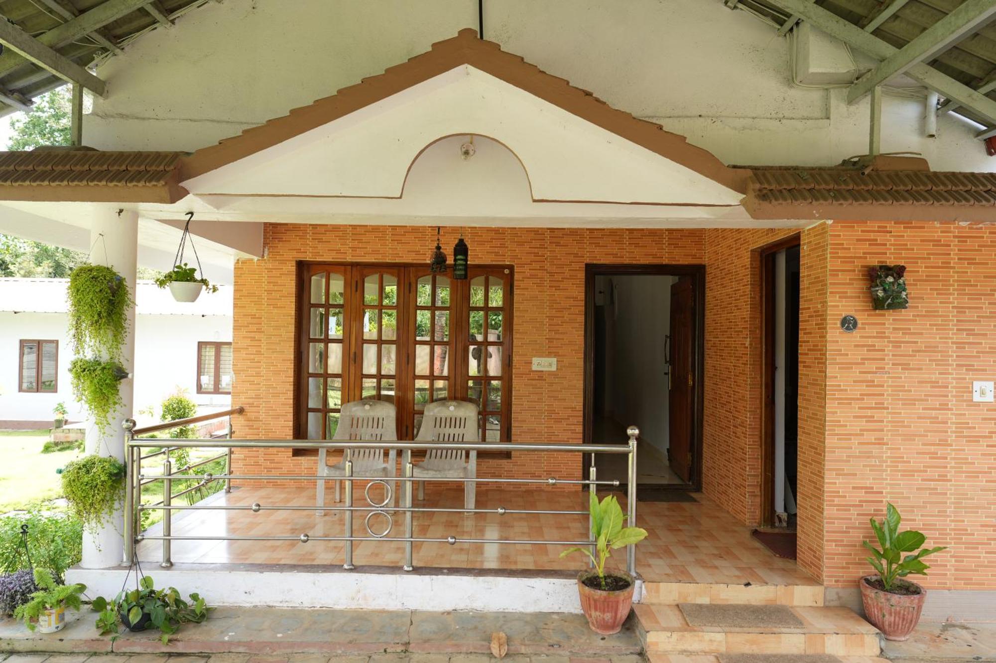 Greenhouse Homestay Siddapura  Exterior photo